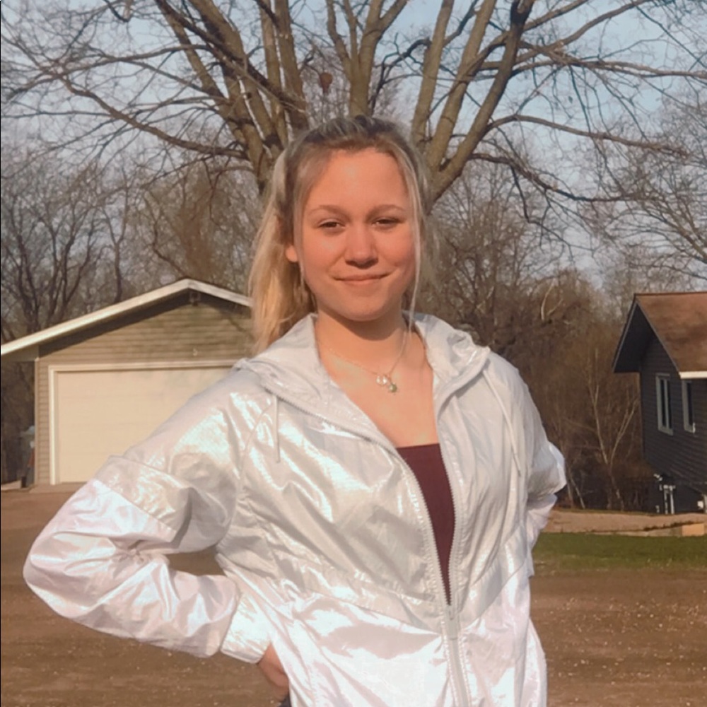 Meet your Posher, Savanna